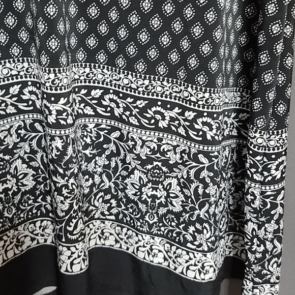 Women's Dress/Tunic Blac White Poly/spandex Tab Sleeves size PL/Petite Large EUC - Picture 3 of 7